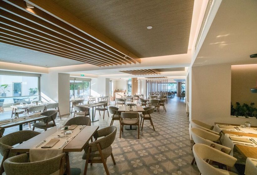 Akasha Beach Hotel & Spa