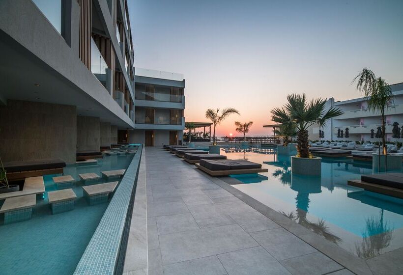 Akasha Beach Hotel & Spa