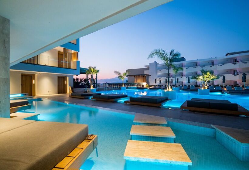 Akasha Beach Hotel & Spa