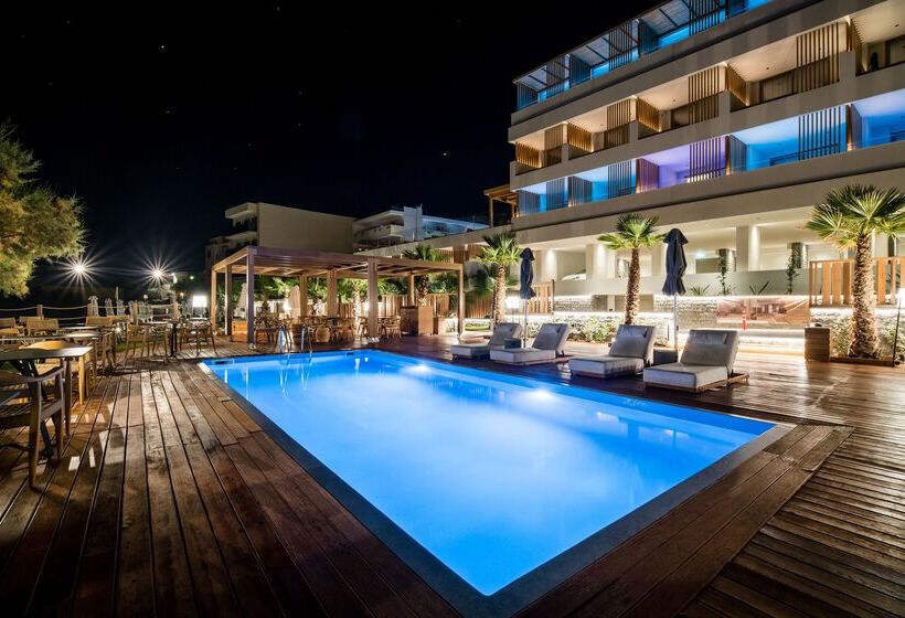 Akasha Beach Hotel & Spa