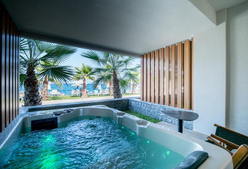 Akasha Beach Hotel & Spa