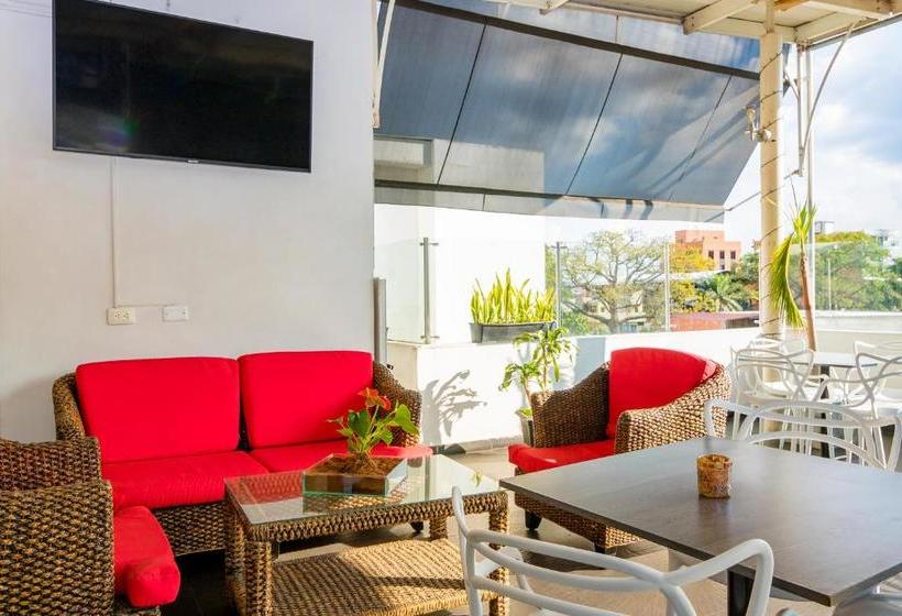 هتل Ayenda 1415 Las Vegas Granada