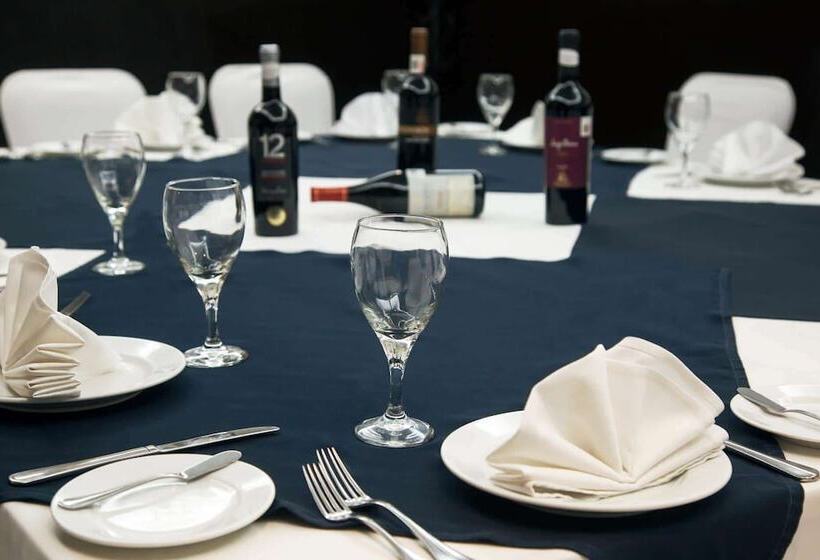 فندق Bel Air Business Salamanca, Trademark By Wyndham