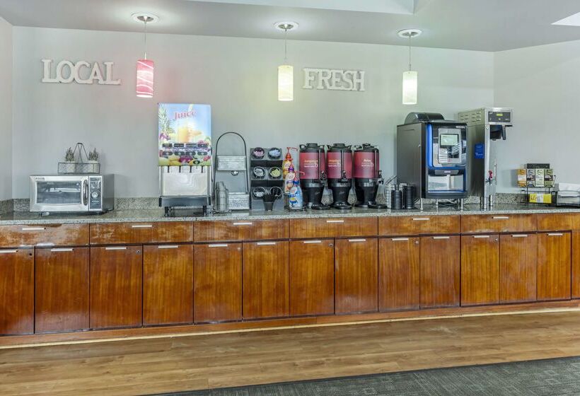 فندق Best Western Plus Peppertree Inn At Omak