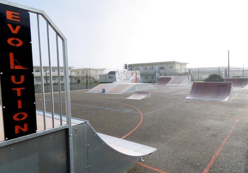 Отель Brean Sands Holiday Park