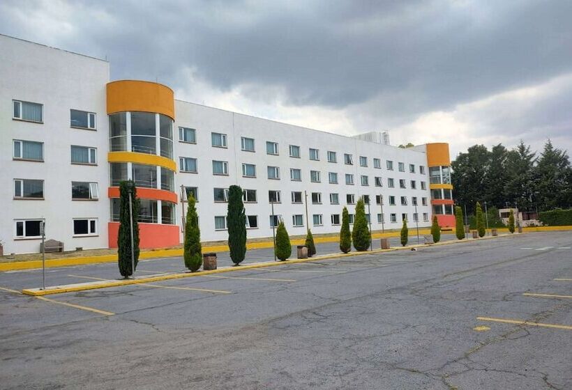 فندق Howard Johnson By Wyndham Toluca