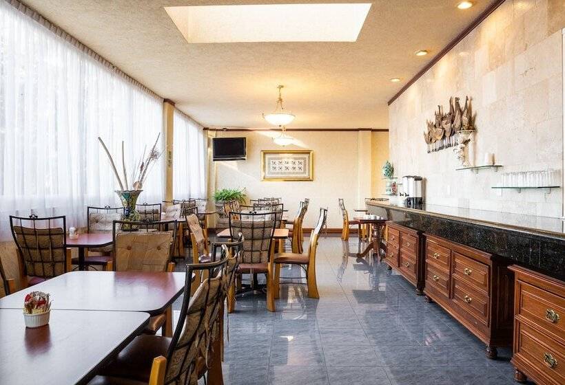 فندق Howard Johnson By Wyndham Toluca