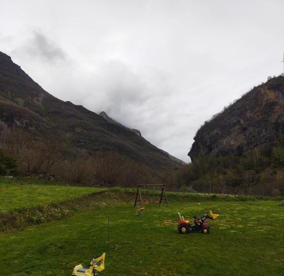 בית מלון כפרי Casa Chuldian