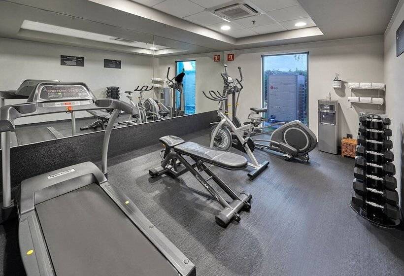 בית מלון כפרי City Express By Marriott Los Mochis