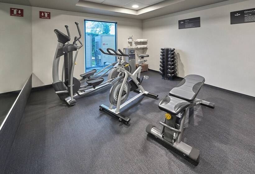 בית מלון כפרי City Express By Marriott Los Mochis