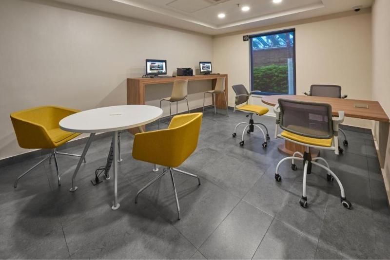 בית מלון כפרי City Express By Marriott Los Mochis