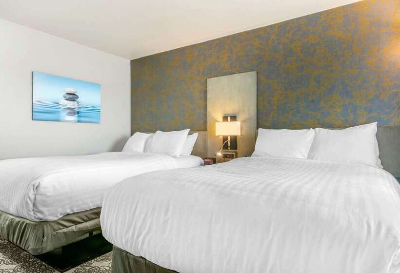 فندق Clarion Inn