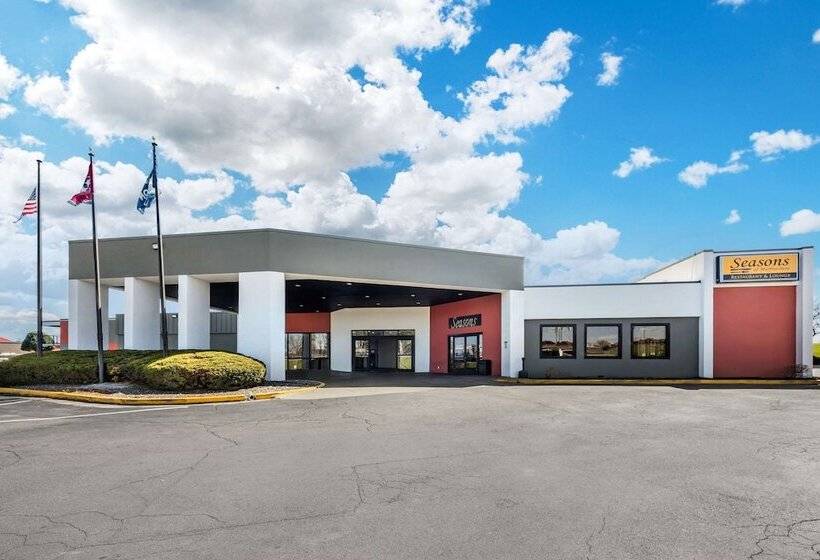 فندق Clarion Inn