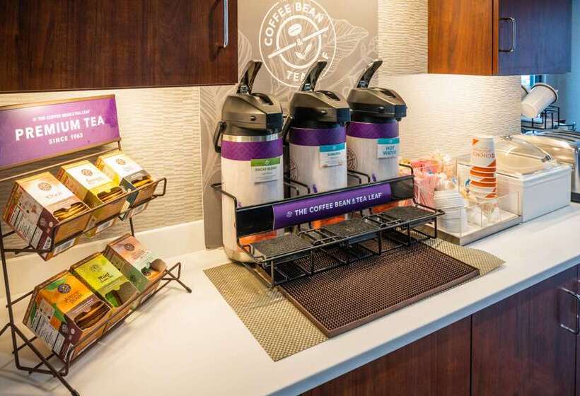 Oakfield Hotel & Suites, Ascend Hotel Collection