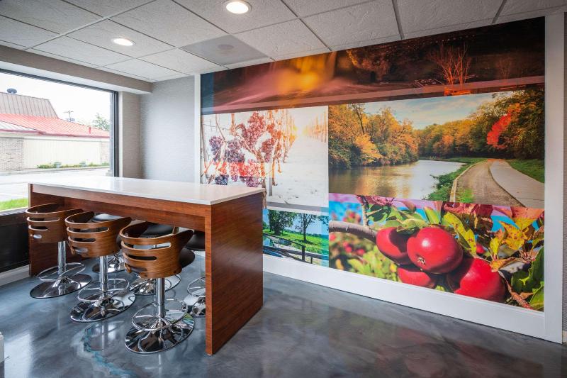 Oakfield Hotel & Suites, Ascend Hotel Collection