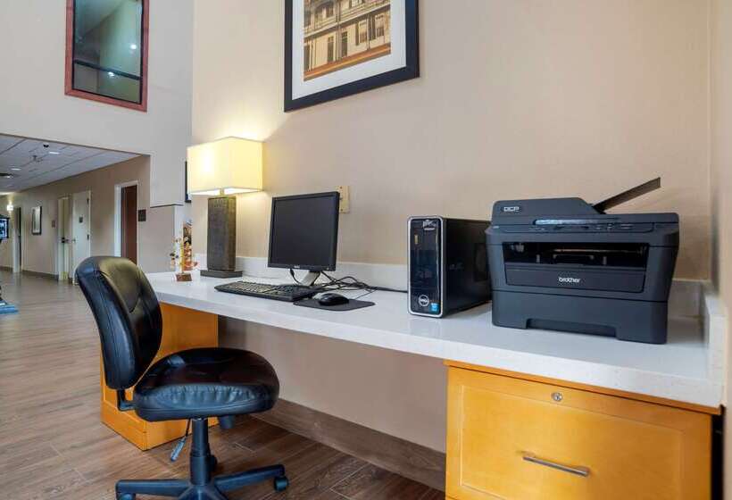 هتل Comfort Inn University Area