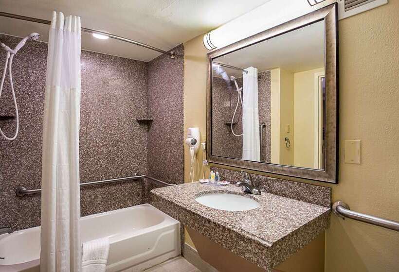 هتل Comfort Inn University Area