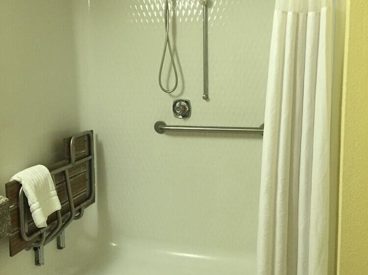 هتل Comfort Inn University Area