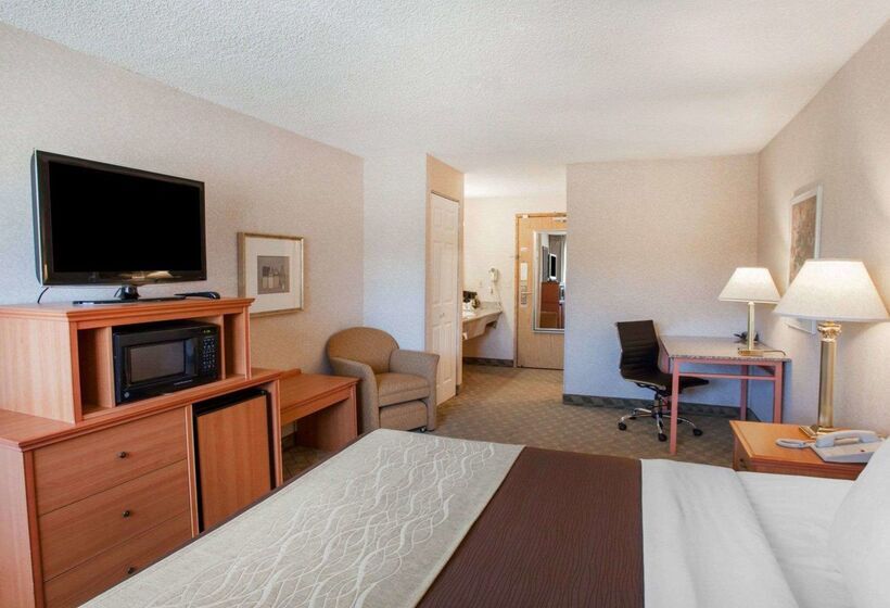 فندق Quality Inn Kirkland