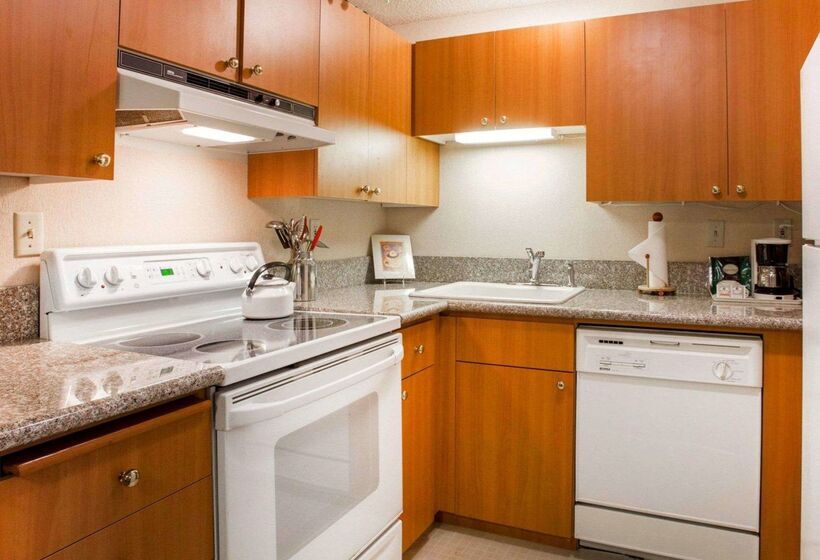 酒店 Quality Inn Kirkland