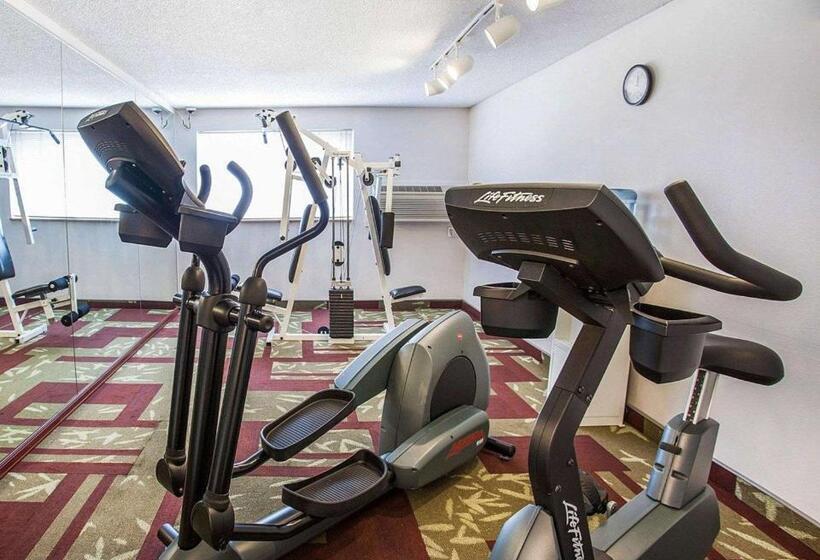 酒店 Quality Inn Kirkland