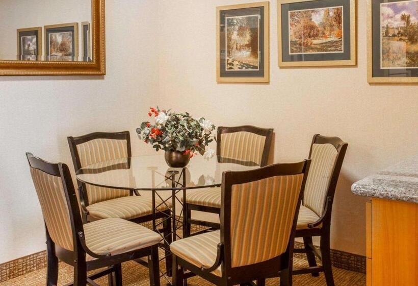 酒店 Quality Inn Kirkland