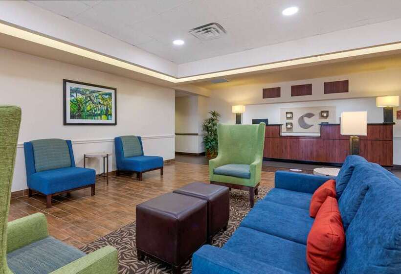 فندق Comfort Inn & Suites Airport