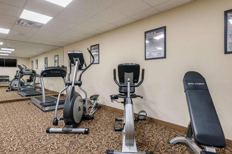 فندق Comfort Inn & Suites Airport