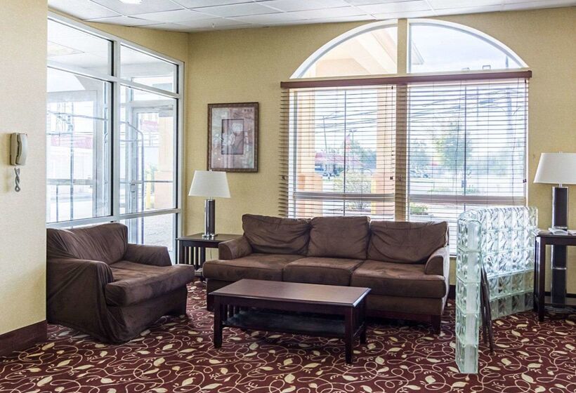 ホテル Comfort Inn & Suites Chesapeake  Portsmouth