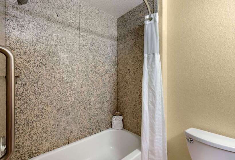 فندق Comfort Inn & Suites Northeast  Gateway