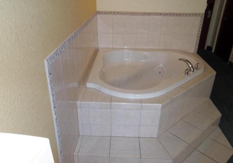 فندق Comfort Inn & Suites Northeast  Gateway