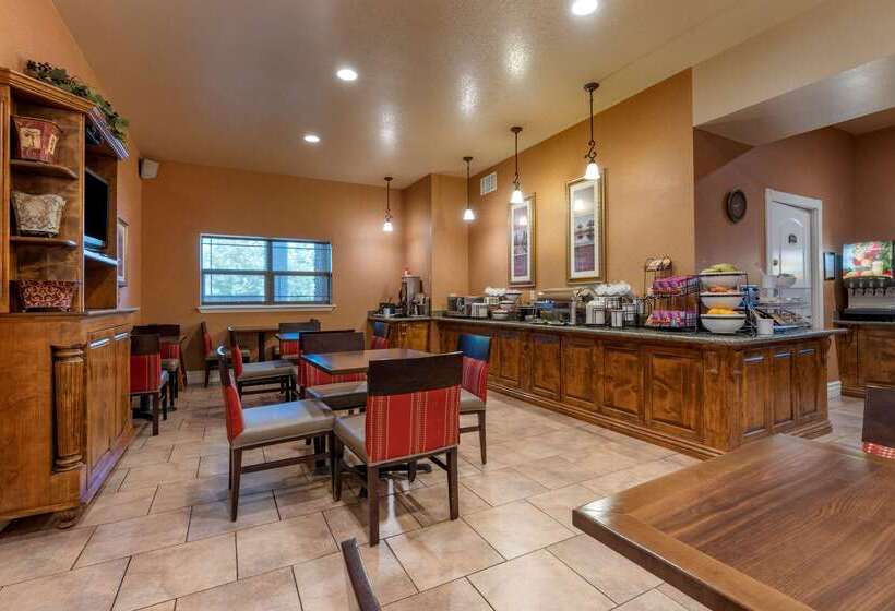 호텔 Comfort Inn & Suites Ukiah Mendocino County