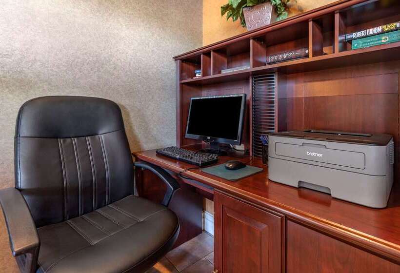 호텔 Comfort Inn & Suites Ukiah Mendocino County