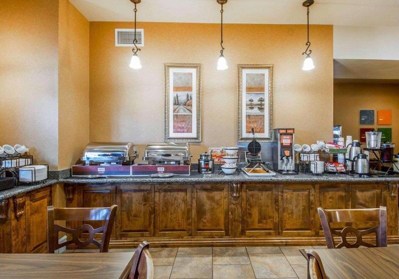 호텔 Comfort Inn & Suites Ukiah Mendocino County