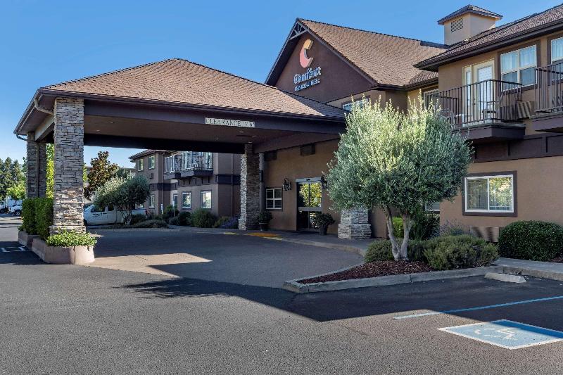 호텔 Comfort Inn & Suites Ukiah Mendocino County