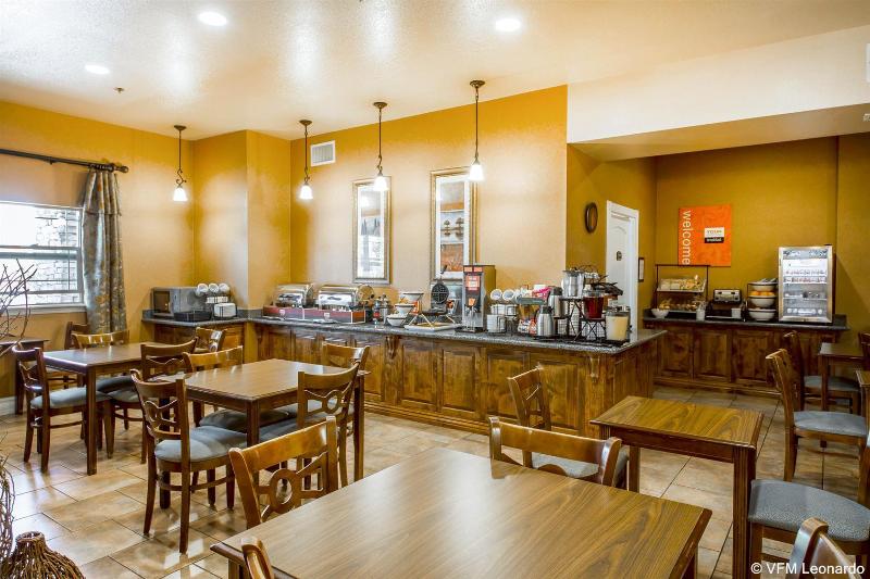 호텔 Comfort Inn & Suites Ukiah Mendocino County