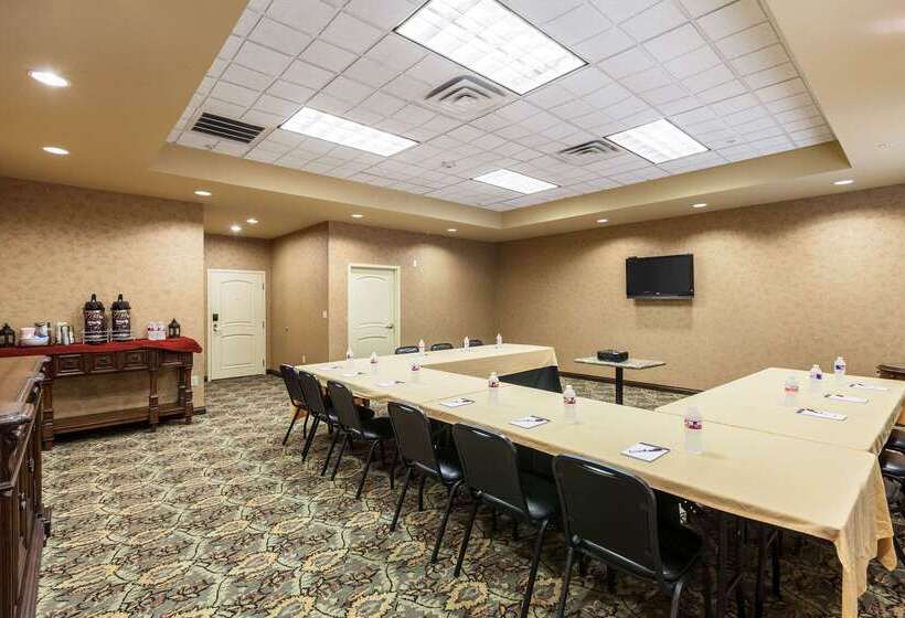 ホテル Comfort Suites Alamo Riverwalk