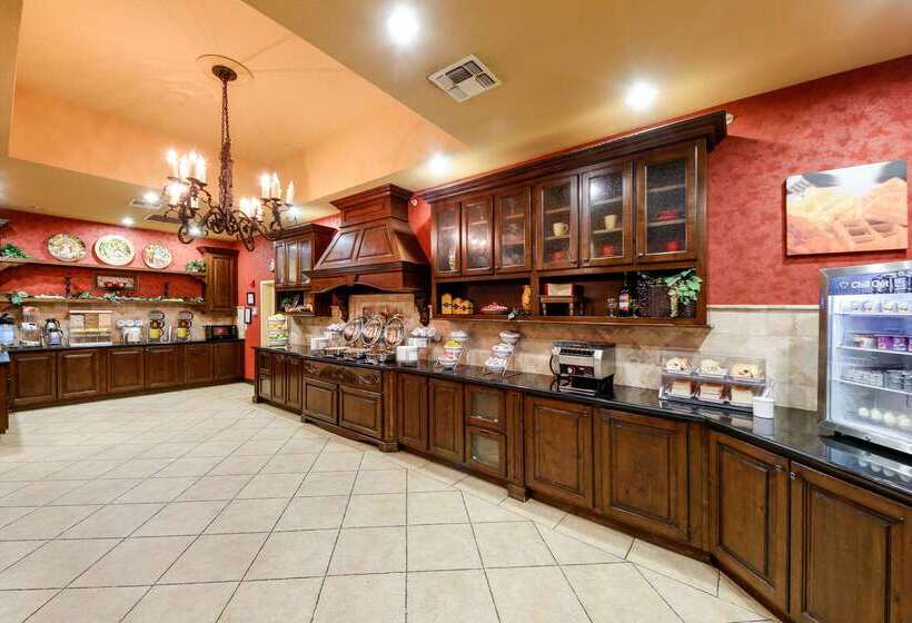 ホテル Comfort Suites Alamo Riverwalk