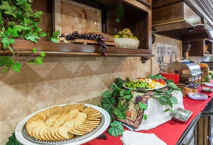 ホテル Comfort Suites Alamo Riverwalk