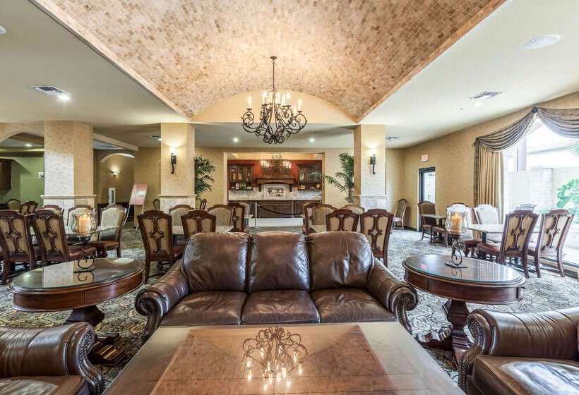 ホテル Comfort Suites Alamo Riverwalk