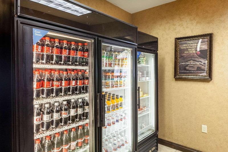 ホテル Comfort Suites Alamo Riverwalk