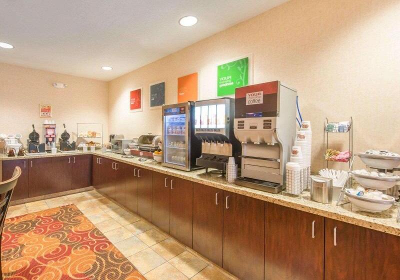 בית מלון כפרי Comfort Suites Altoona