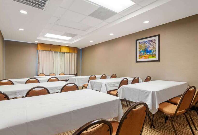 هتل Comfort Suites Byron Warner Robins