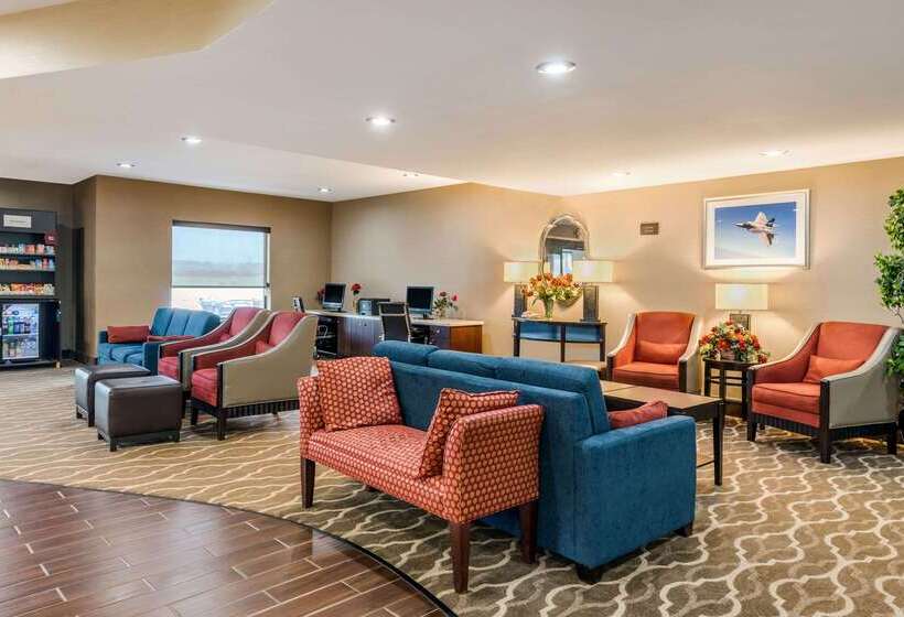 هتل Comfort Suites Daytonwright Patterson