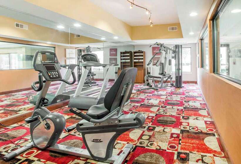 酒店 Comfort Suites Golden Isles Gateway