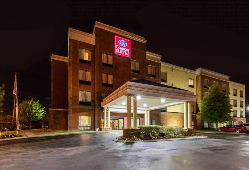 فندق Comfort Suites