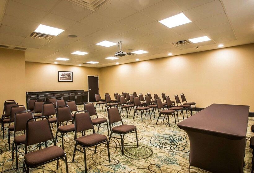 فندق Comfort Suites Simpsonville   Greenville