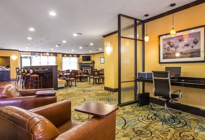فندق Comfort Suites Simpsonville   Greenville