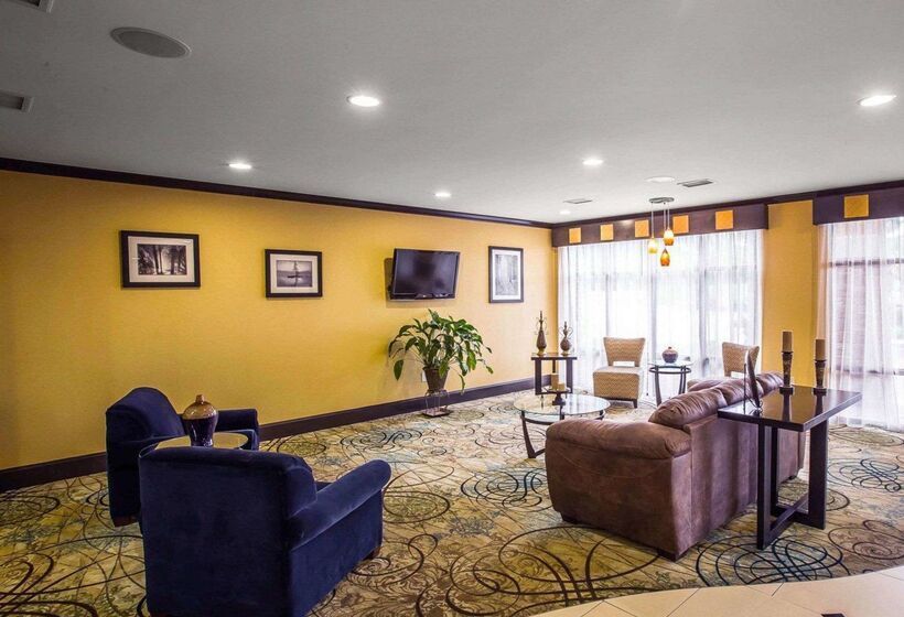 فندق Comfort Suites Simpsonville   Greenville