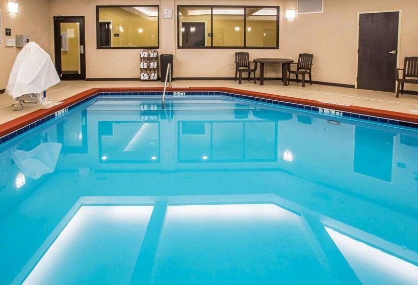 فندق Comfort Suites Simpsonville   Greenville
